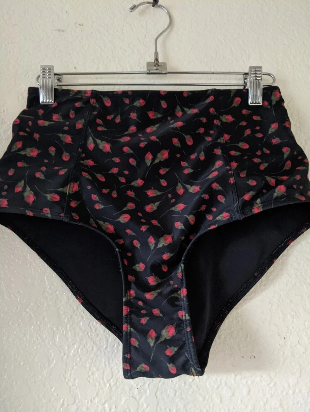 Reformation Black Bottoms With Red Floral Trim Size S